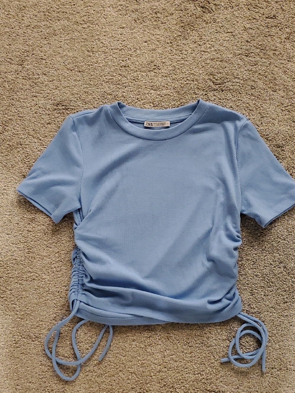 Zara - Like New ribbed sky blue baby tee with side ruching ties